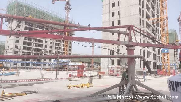 

全新未拆布料机去年十月份购买十五米长