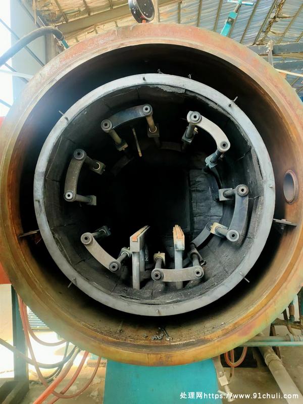 

北京华海油淬真空炉完好无维修因业务调整闲置低价转让