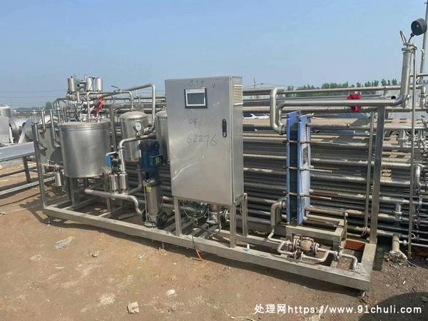 

转让管式杀菌设备食品饮料专用2-10吨成色新