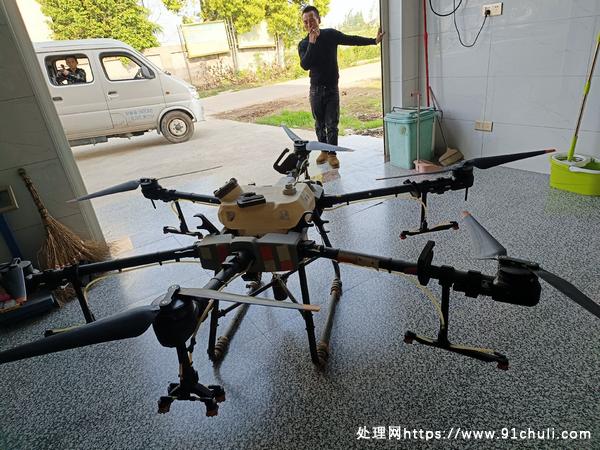 

大疆T30植保机21年三电池发电机充电器齐全