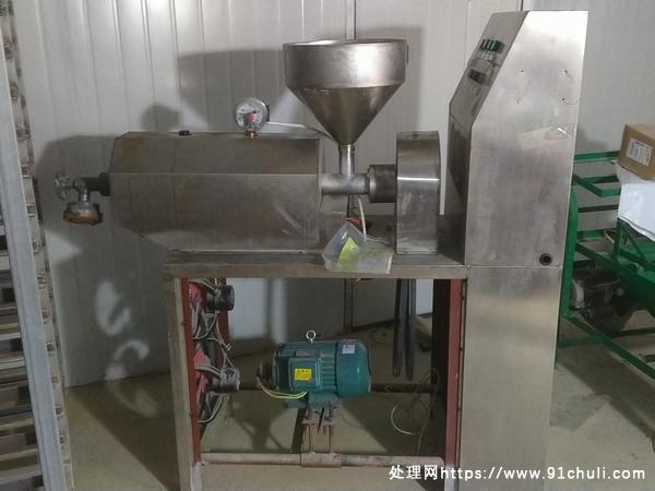 

全新未使用浆状米粉机因粉丝难卖出售