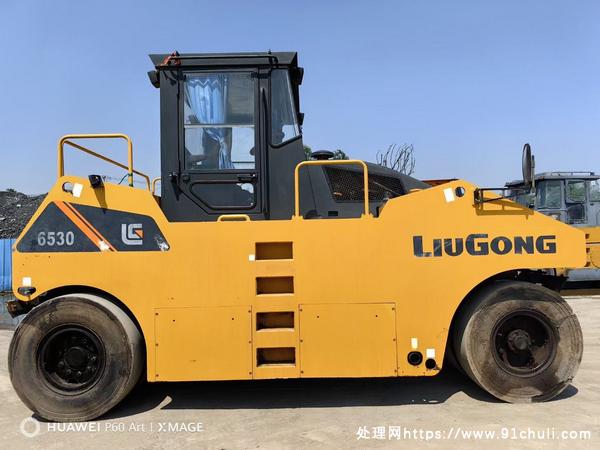 

2017柳工CLG6530胶轮压路机，无大修，配置齐全