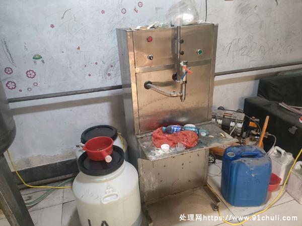

洗发水生产设备9成新洗洁精洗衣液尿素洗手液配方工艺齐全