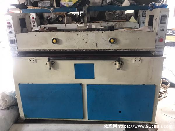 

低价30吨裁断机全新即用带质保