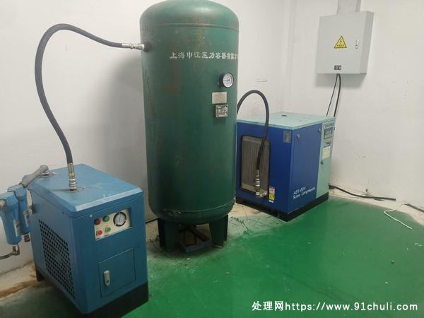 

汉钟空压机冷干机配置齐全仅200小时送600L气罐