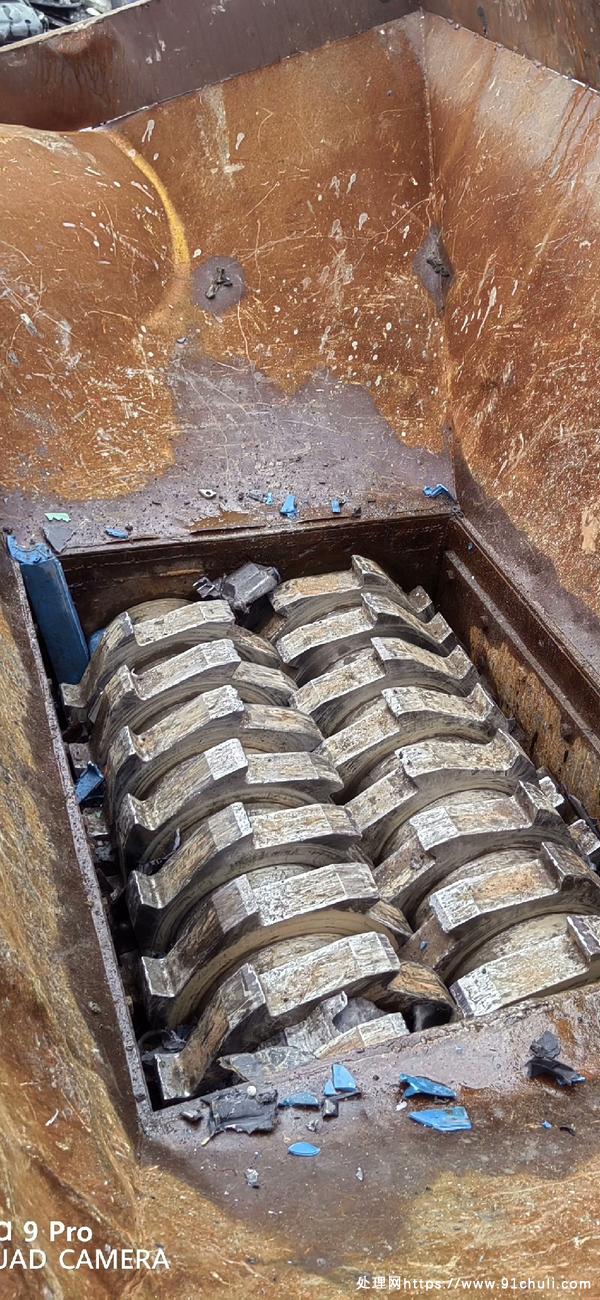 

1000型撕碎机便宜出售37kw双电机60刀径