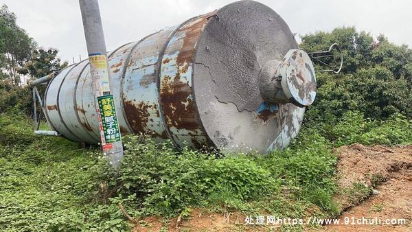 

转让750搅拌机及80吨水泥罐