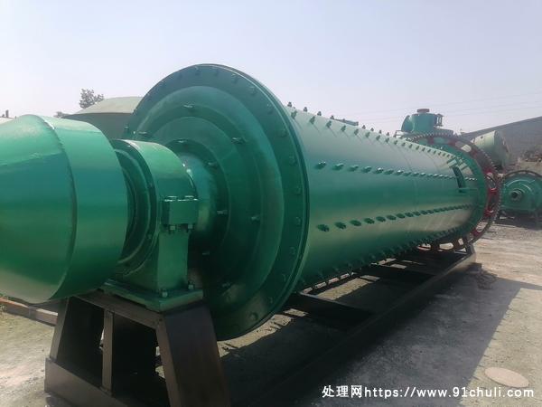 

1557球磨机四六厚锰钢衬板整体免基础底坐130千瓦