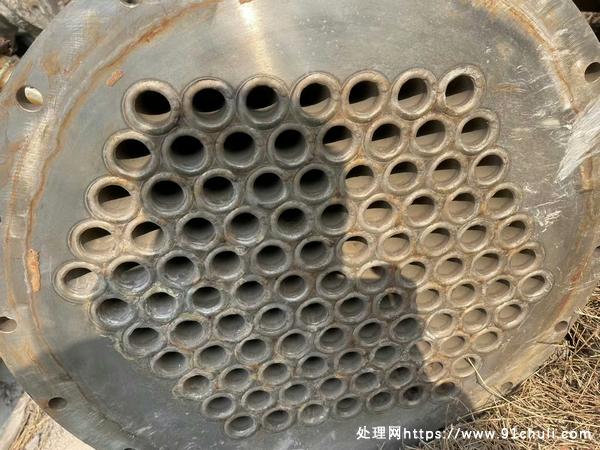 

转让三效五吨2205材质蒸发器+配套泵齐全