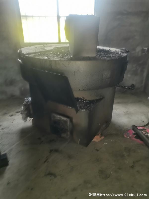 

转让废铝熔炼炉2台安徽六安自提