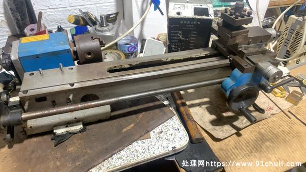 

家用电220V桌面小车床齿轮崩齿丝杆锈住问题