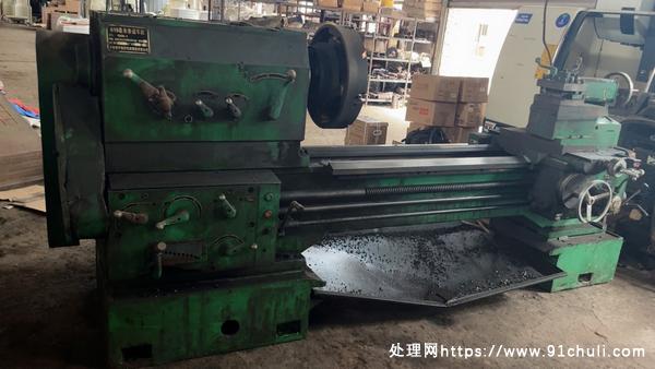 

转让6180×1500车床主轴76导轨500价格漂亮