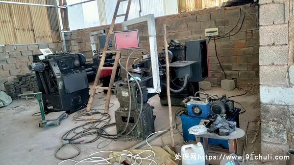 

沈阳140车床低价出售已改装直接用弯头专用带工装液压站