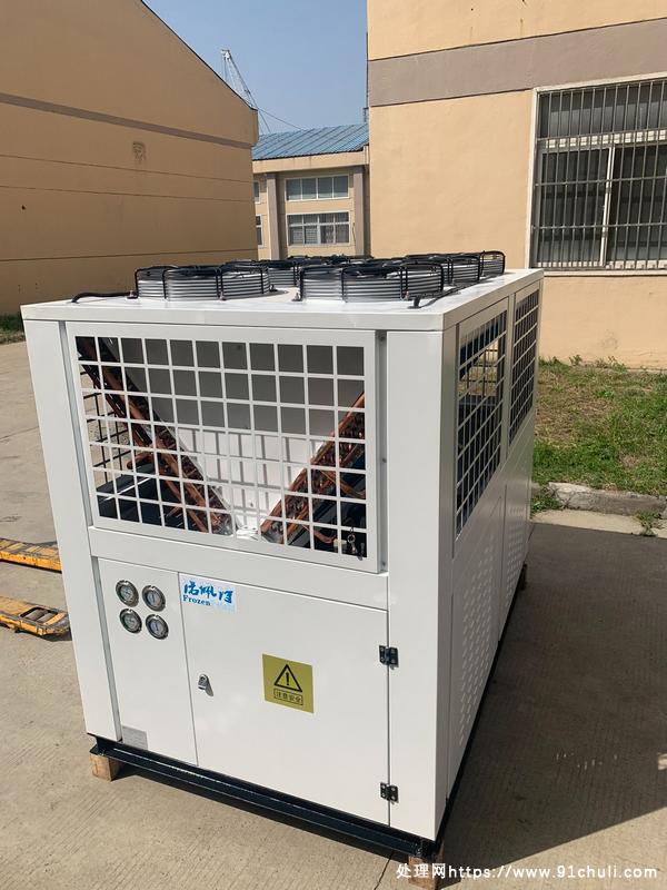 

全新30匹风冷冷水机组双系统谷轮涡漩式全封闭压缩机