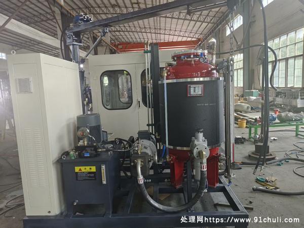 

环戊烷聚氨酯高压发泡机无氟冰箱冰柜车载红酒柜保温设备