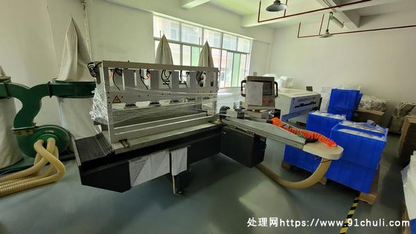 

卓鸿1300X650双头抛光机，全新