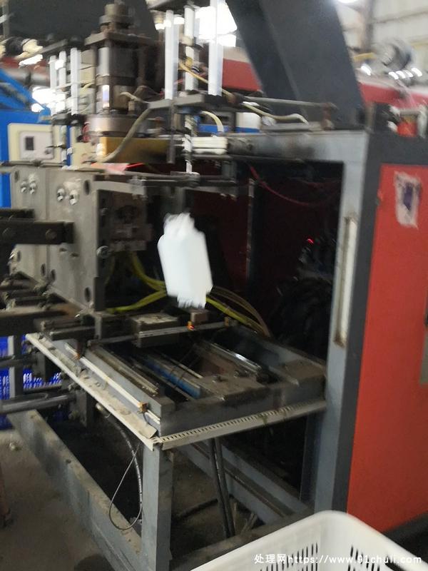 

浙江产奥美双工位吹塑机多规格模具转让