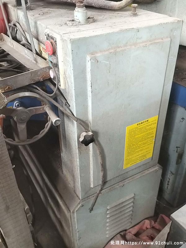 

成都青城机械厂转让木工机械四台打包转让