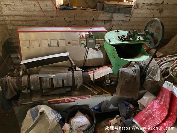 

河南焦作沁阳豆制品设备三套模具带拌料机线下交易