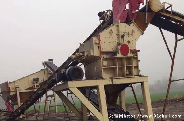 

低价出售制砂生产线设备50-100吨/小时使用3个月