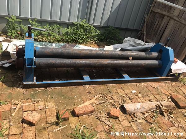 

全新2米卷板机滚圆机带模具