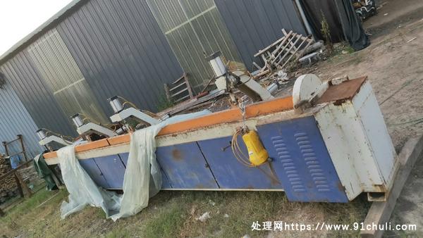 

出售广东产接木机，废铁价