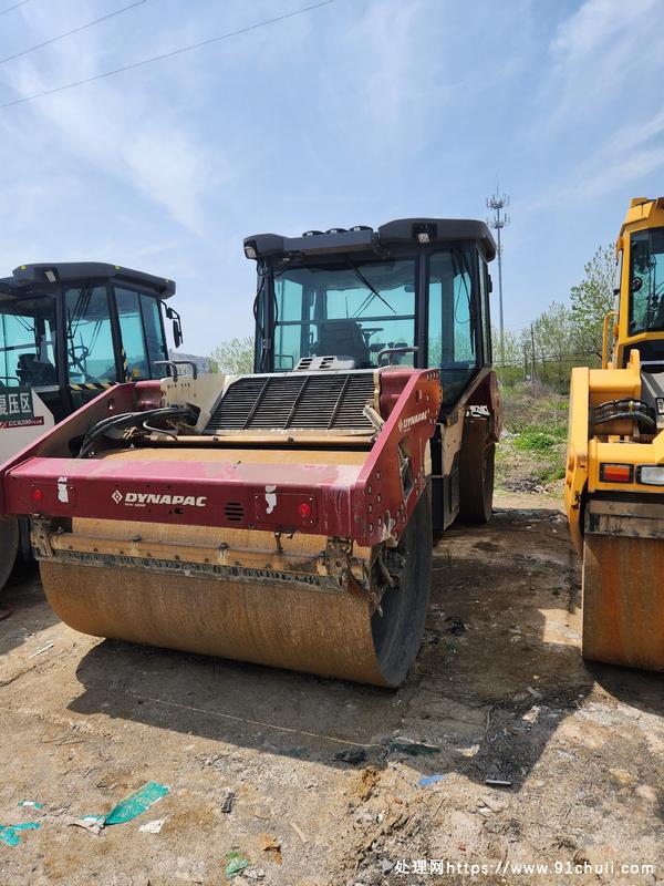 

戴纳派克cc6200双钢轮振动压路机两年无故障自用