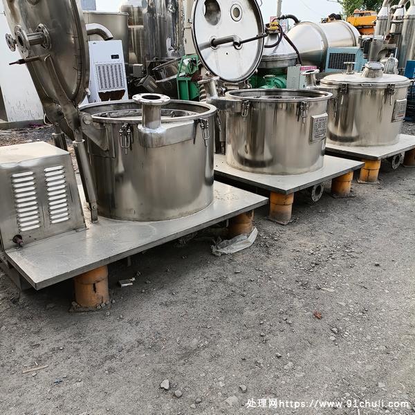 

800型离心机，转速1500r/min，装料155kg