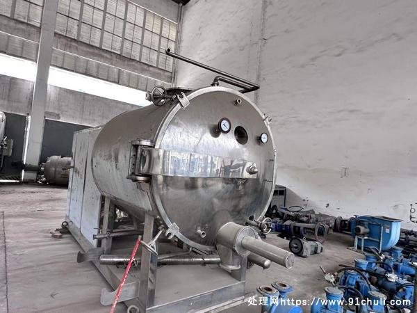 

2000升全开式耙式干燥机全新未用出售