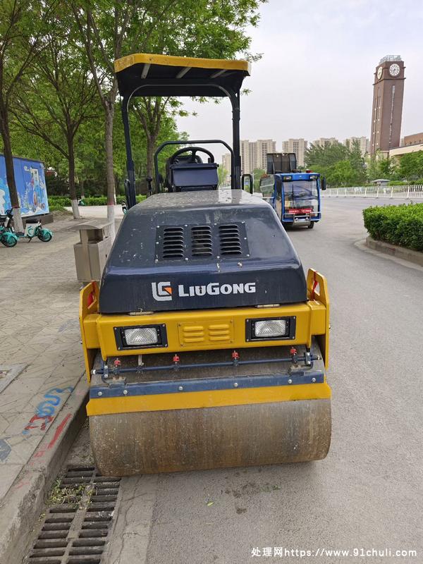 

柳工3吨小压路机20年新车350小时双驱双振转售