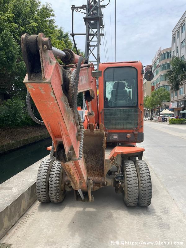 

新源重工65-8T轮式挖掘机15年个人车况好路灯工程专用