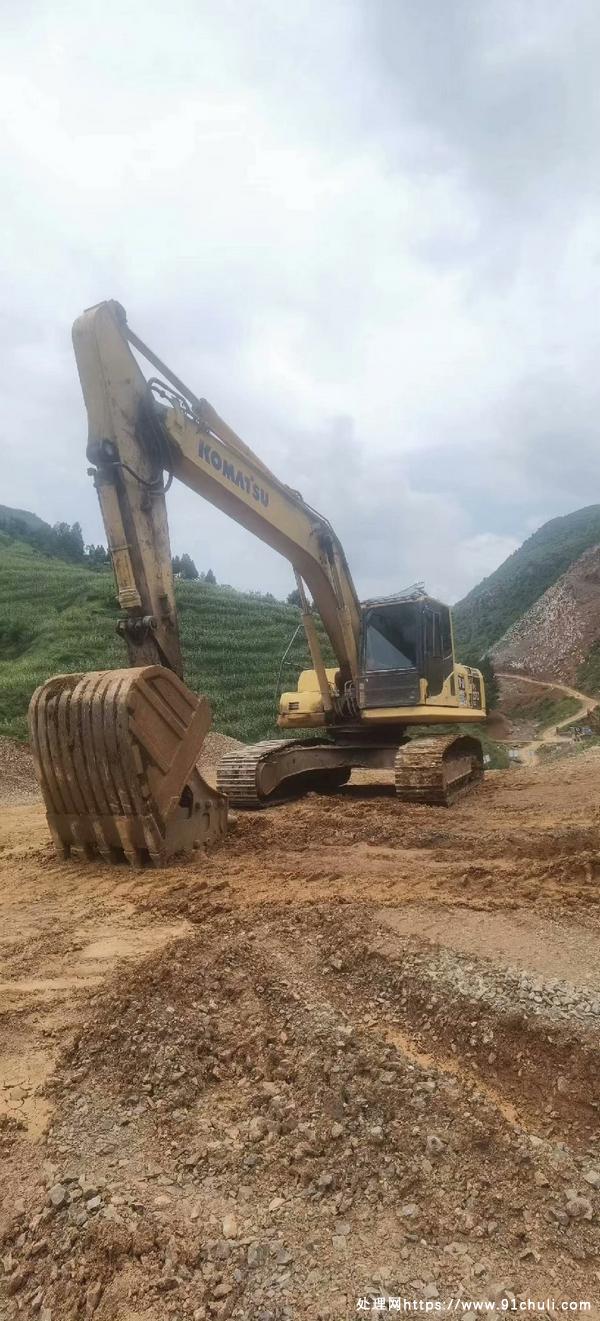 

小松240挖掘机，机况好，便宜卖