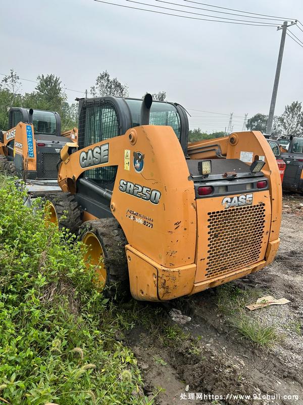 

凯斯SR250滑移装载机性能暴躁全液压多属具