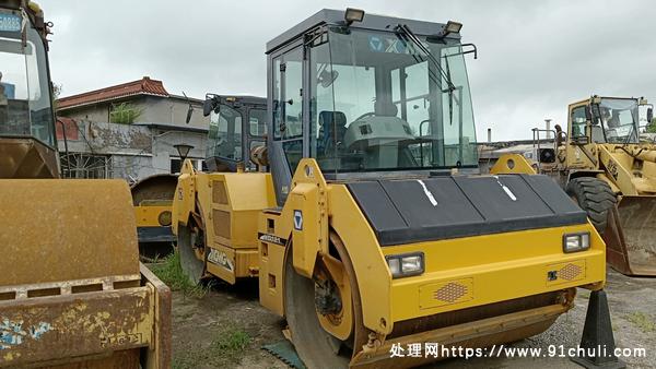 

徐工12吨双钢轮压路机辽宁盘锦市全新状态