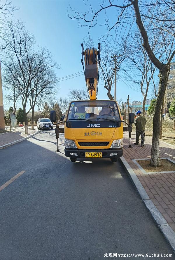 

折叠臂登高车18年，举升16米，吊重1吨