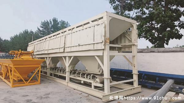 

郑州低价山东贝特免基础120搅拌站出售