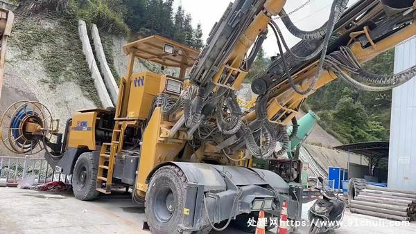 

徐工三臂凿岩台车价格暴跌，开工老板抢购中