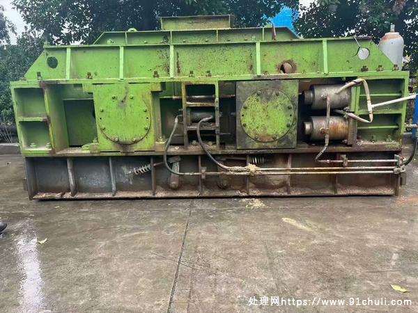 

吉宏1200/1200液压破碎机，双90kw成套设备