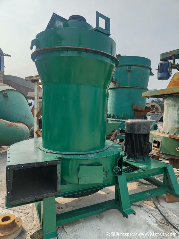 

21年3015雷蒙磨粉机30/15kw 1-5吨/时