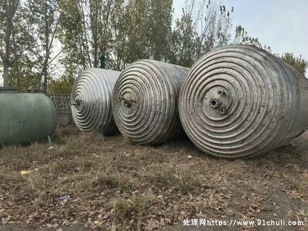 

出售3台35立方外盘管不锈钢反应釜无锡生产净重10吨