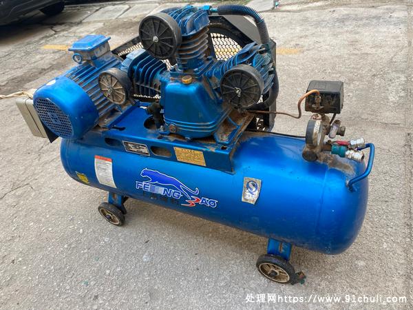 

上海捷豹3KW空压机，9成新转让！