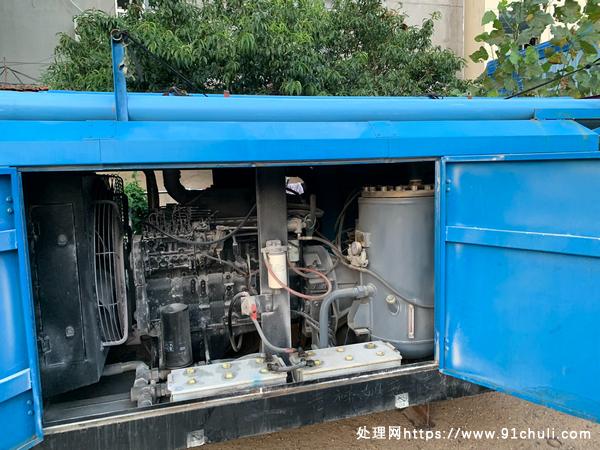 

开山1717空压机，康明斯191千瓦无渗油，一车装
