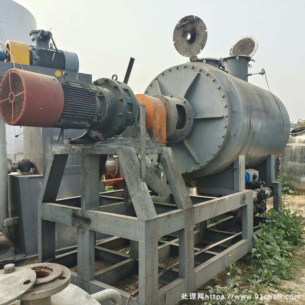 

2500升耙式真空干燥机两台附件齐全