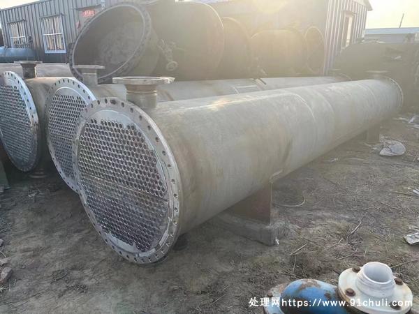 

全不锈钢冷凝器220平方，壳压22公斤