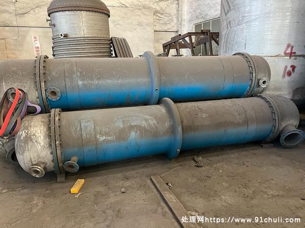 

低价出售3台120平方列管冷凝器，316L高压耐高温