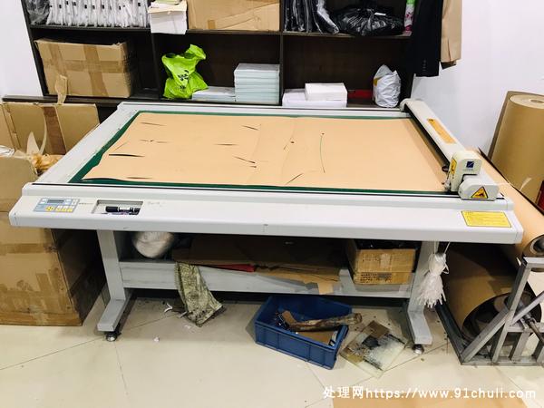 

瑞洲1209A平板切割机1.2x0.9米八成新功能正常