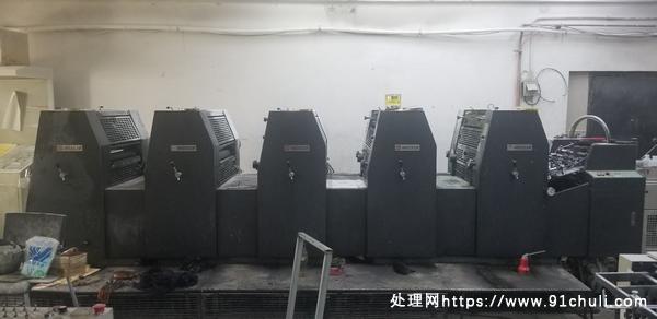 

华光5色552胶印机2011年出厂使用量小功能正常