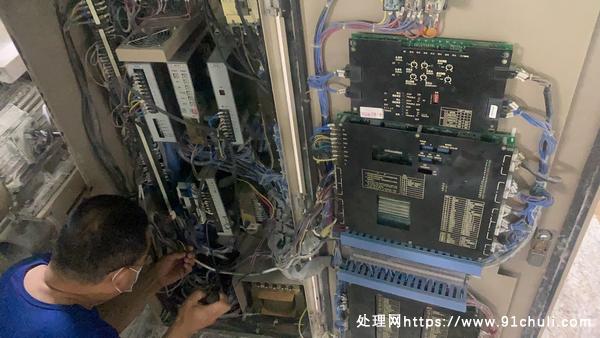 

出售13年喷气织布机配件：消极凸轮、电控