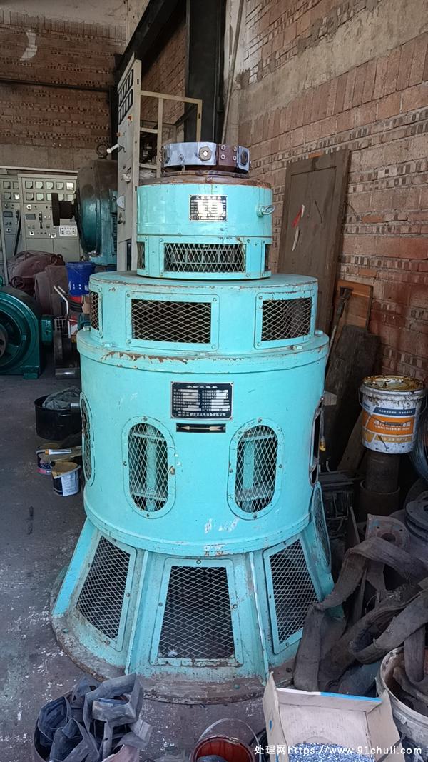 

100KW立式水轮发电机，10极600转，新，广东