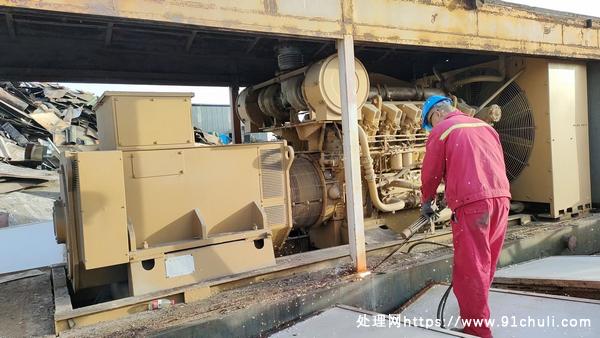 

卖济柴原厂1200千瓦发电机组